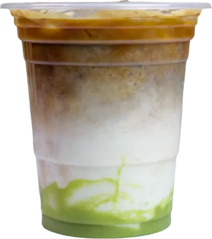 لاتيه Pistachio في الكوب